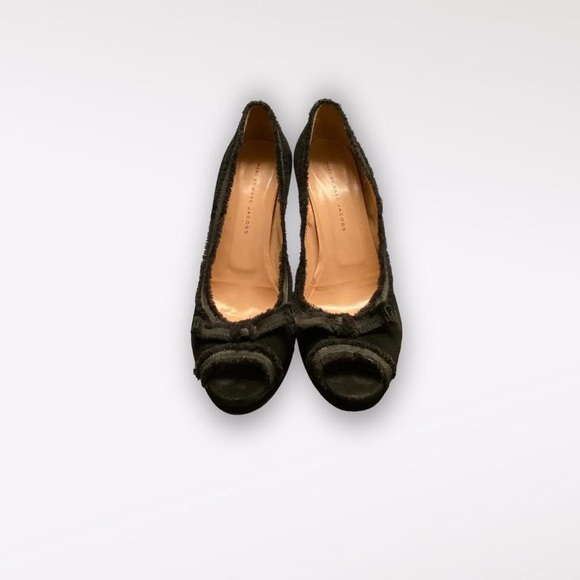 Crushed Velvet Black Marc Jacob’s Kitten Heels - Picture 3 of 4